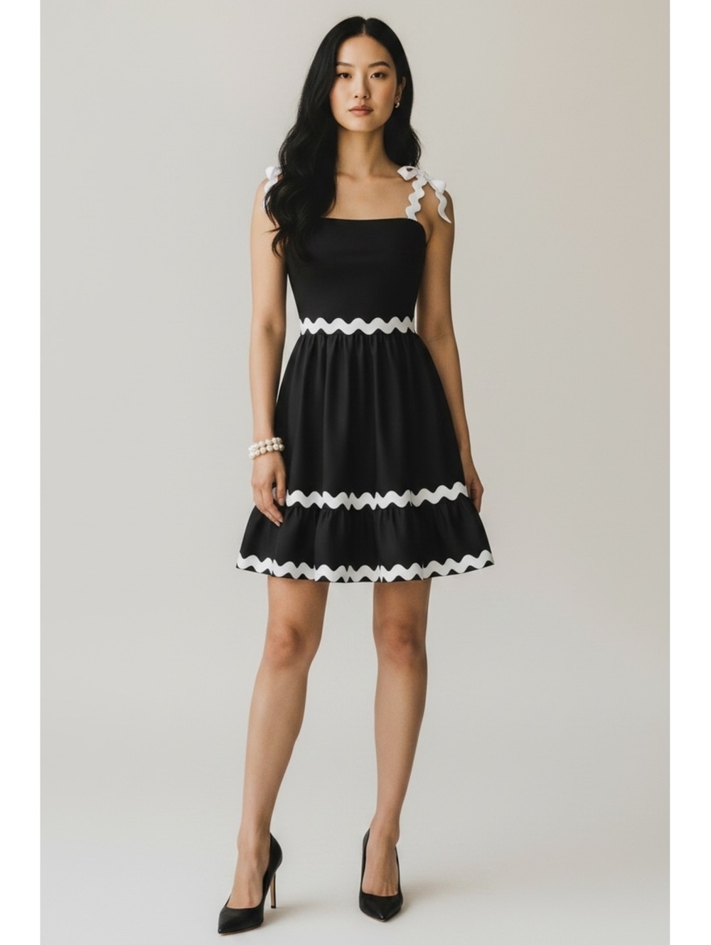 First Love by Lovelyn Black Ricrac Trim Mini Dress Size Small EUC